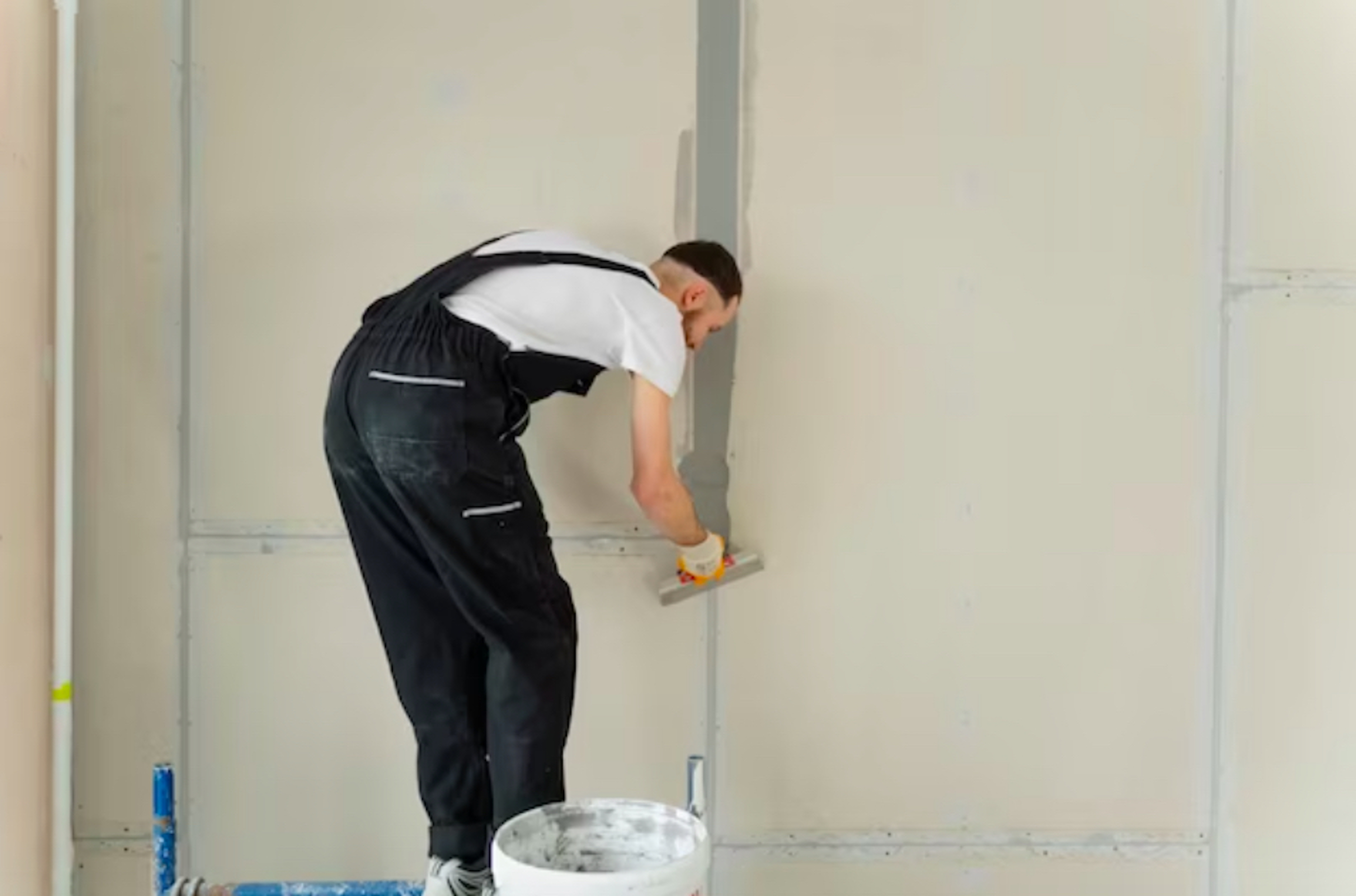 What Apprenticeships are Available for Plastering?